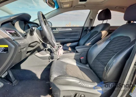 2016 Hyundai Sonata Sport z USA, uszkodzony, nr VIN 5NPE34AF8GH337830